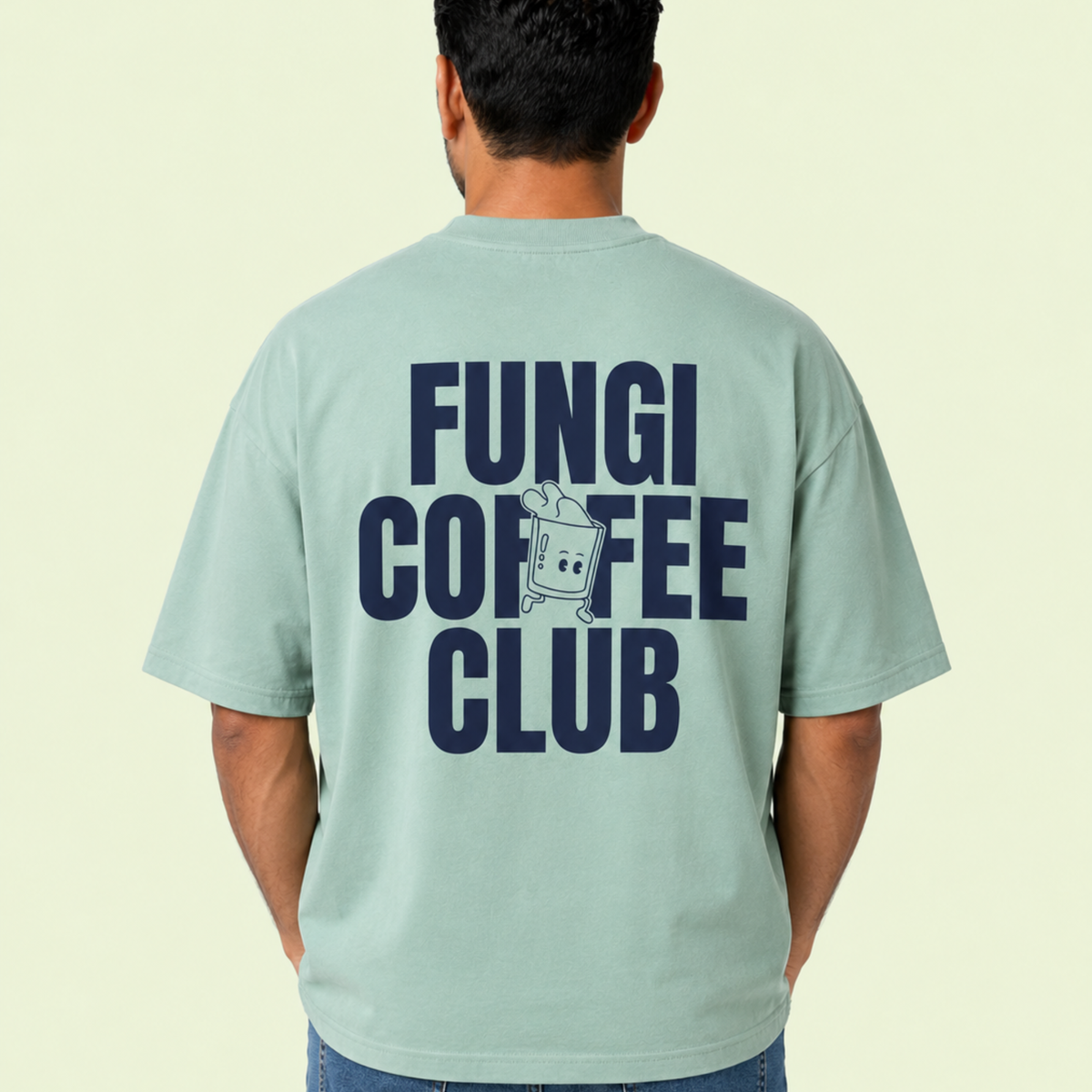 Estampado Fungi Social Club en la espalda de la playera Kurabi